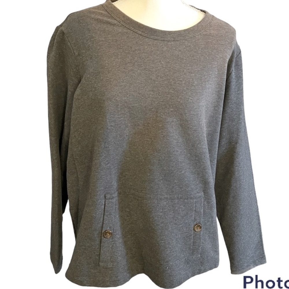 LANDS’ End L/P (14-16) grey fleece, elegant kangaroo pocket with button, unworn.